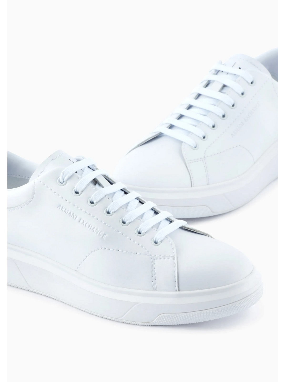 ARMANI EXCHANGE Baskets pour hommes XUX123 XV534 00152 Blanc