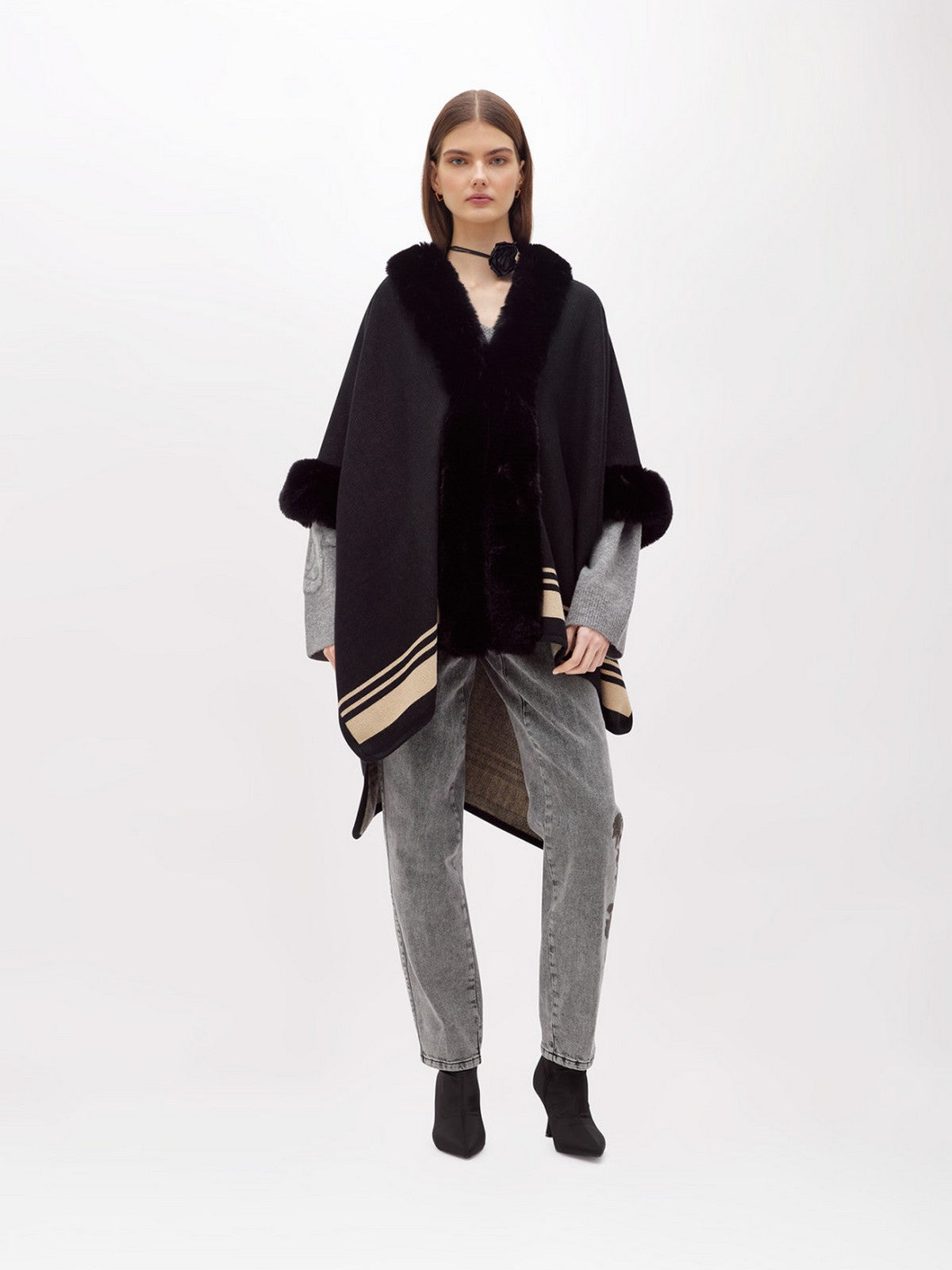 BLUGIRL Mantella Donna  PF5011T0300 22222 Nero