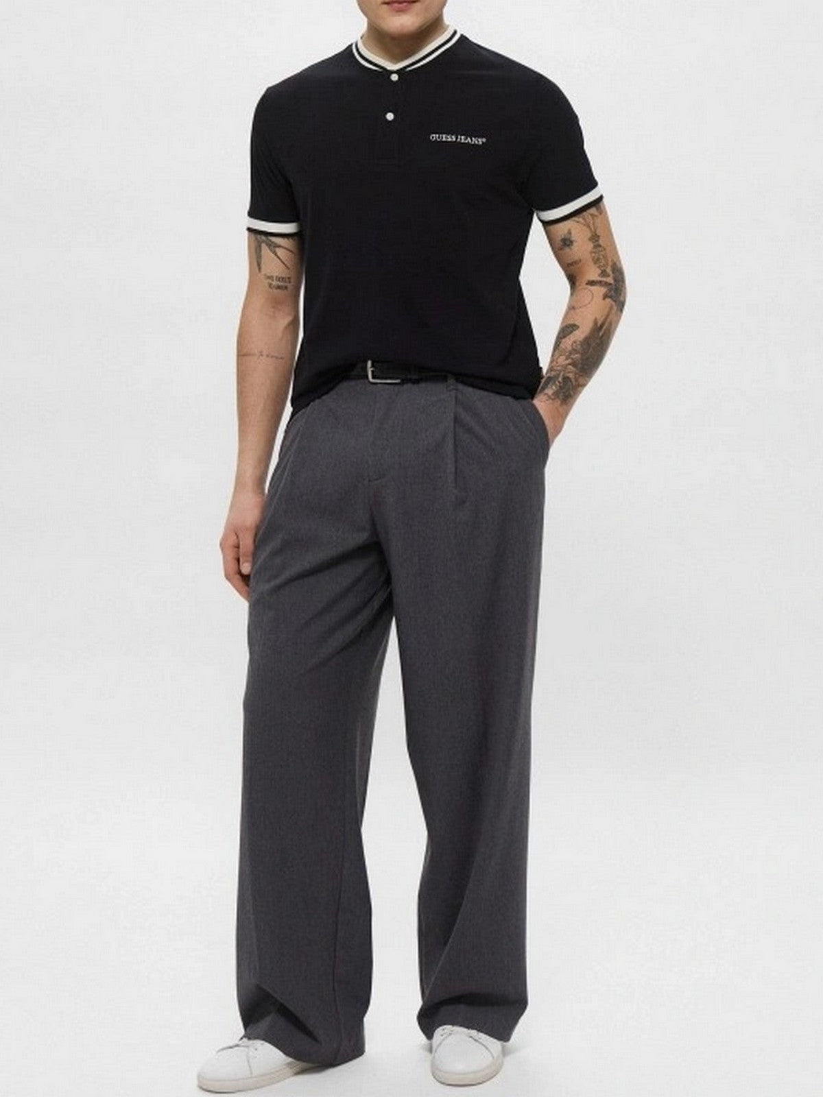 GUESS T-shirt Uomo GJ SS CN REG  HENLEY TEE M5GP49 KCTV1 JBLK Jet Black A996