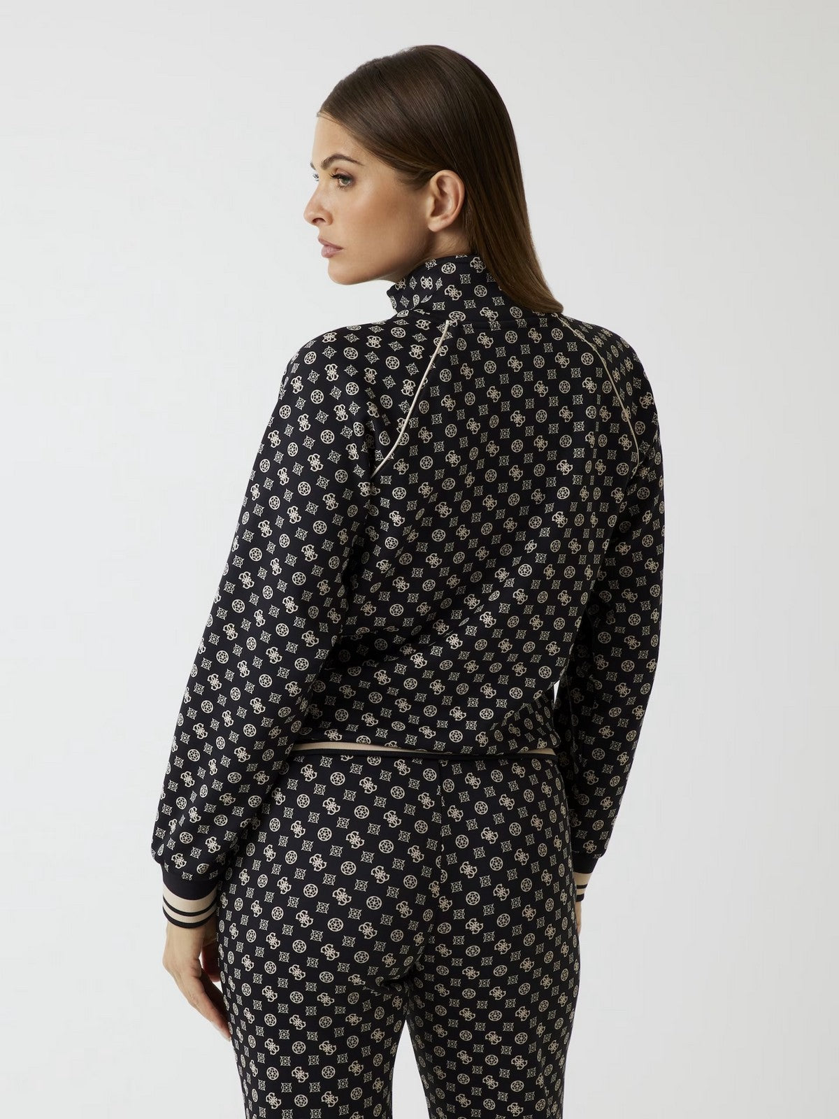 GUESS SPORT Felpa Donna  V5YQ03 KB212 PJ4P AOP JBLK/COCB OLOGRA