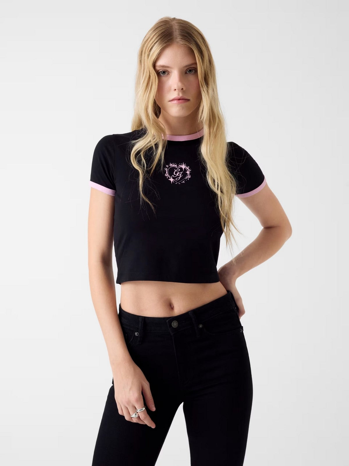 GUESS T-shirt Donna GJ SS CN BABY RINGER HEART TEE W6RI16 J1314 JBLK Jet Black A996