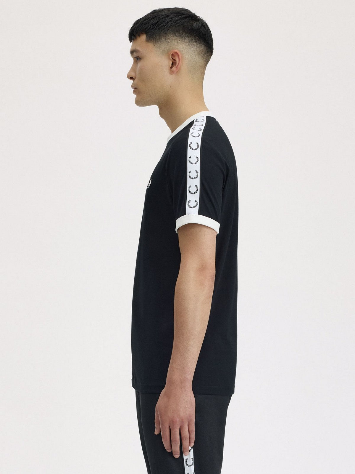 FRED PERRY T-shirt Uomo FP TAPED RINGER T-SHIRT FP-M4620-57 102 BLACK