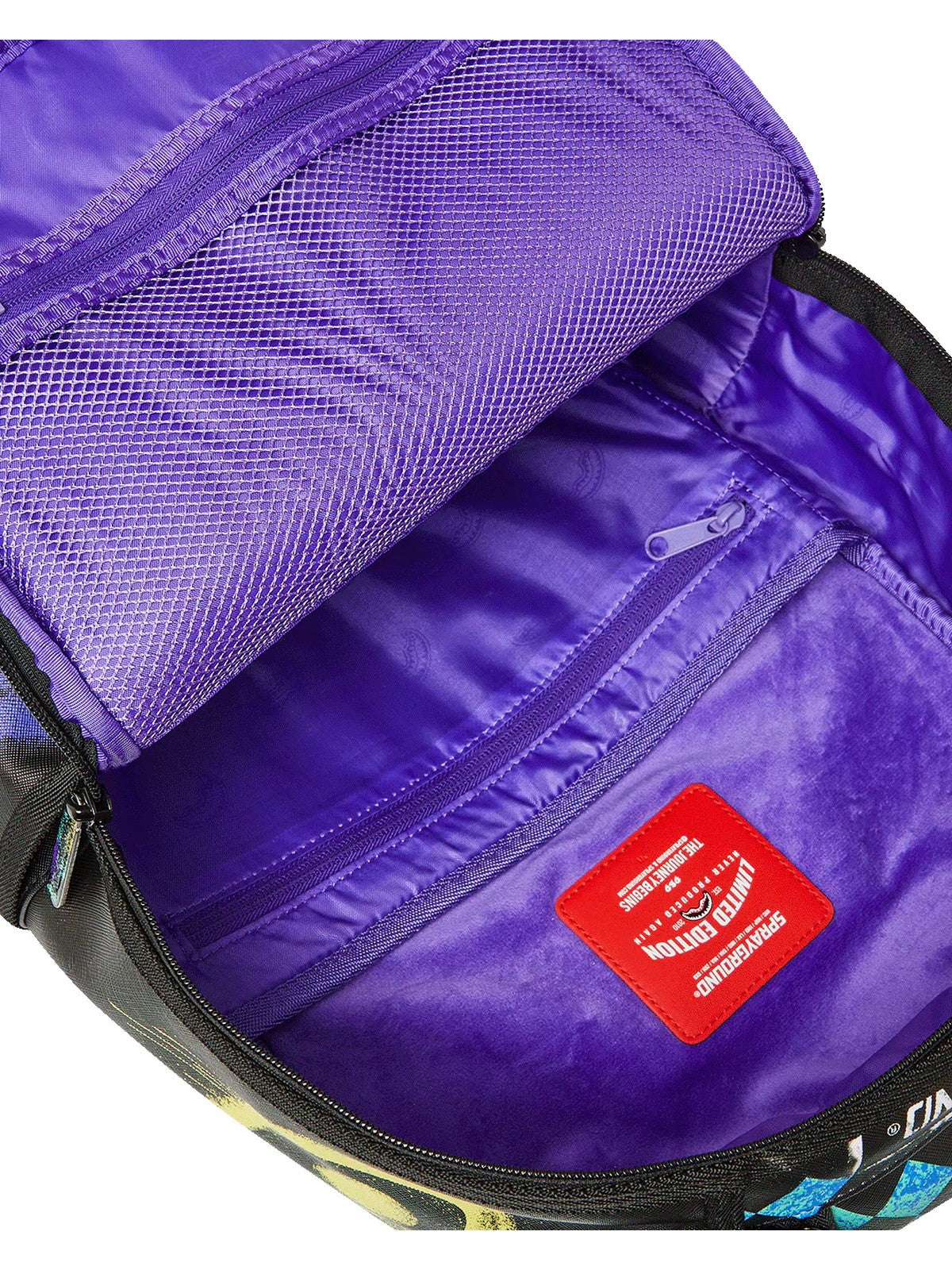 SPRAYGROUND Zaino Uomo SHARK CENTRAL STENCILS- BLACK DLXSV BACKPACK 910B7620NSZ Nero gioboutiqueweb