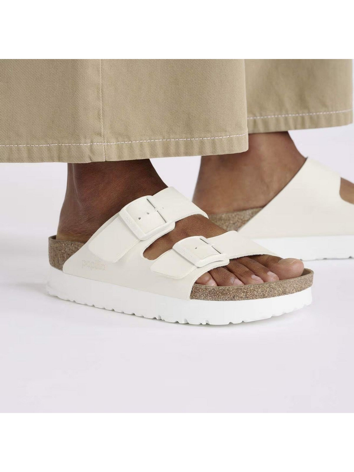 BIRKENSTOCK Sandalo Unisex adulto Arizona Platf eggshell veg, Birko Flor 1029127 EHHSHELL gioboutiqueweb