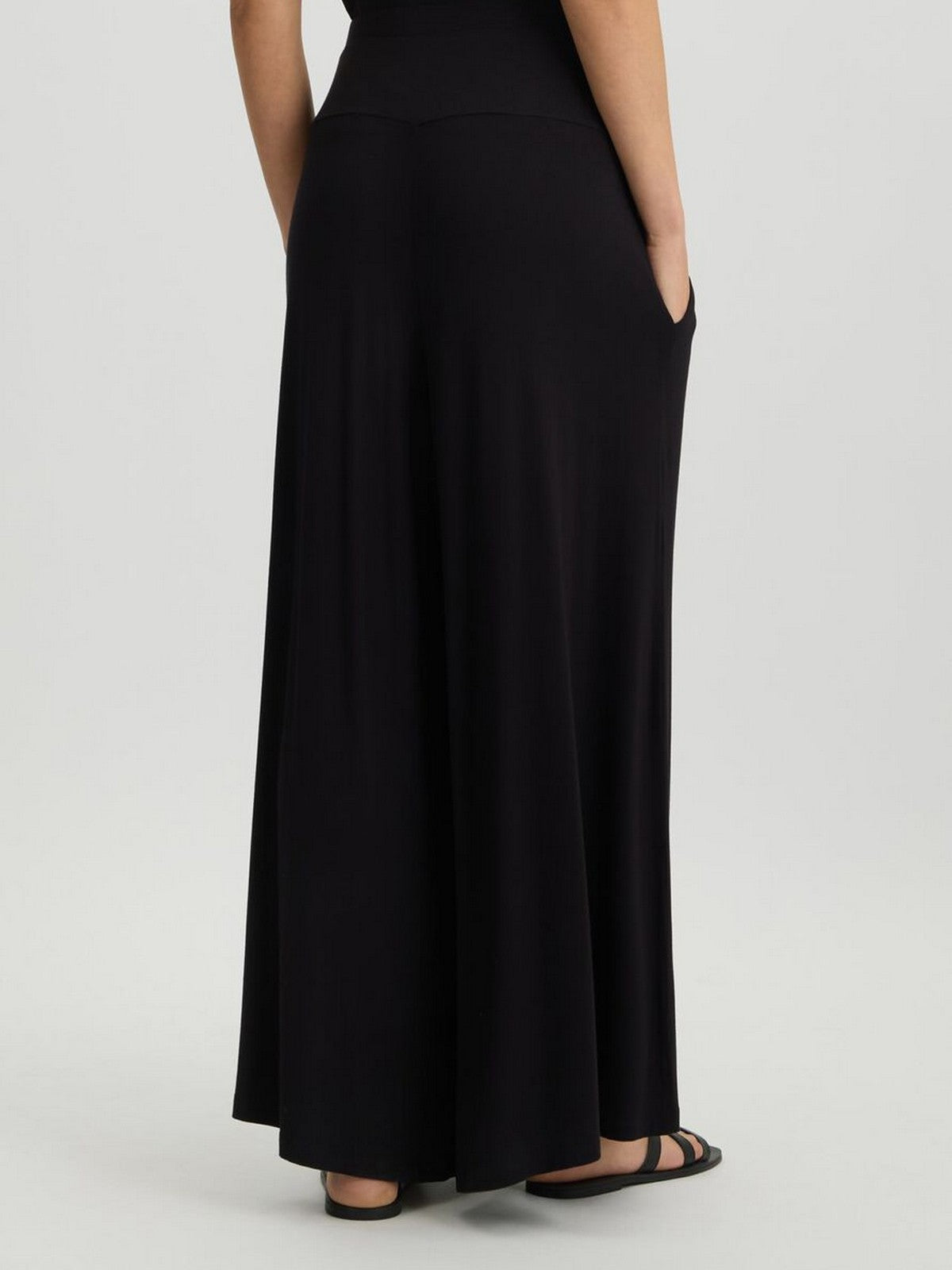 LIU JO BEACHWEAR Pantalone Donna  VA5039JS360 22222 NERO gioboutiqueweb