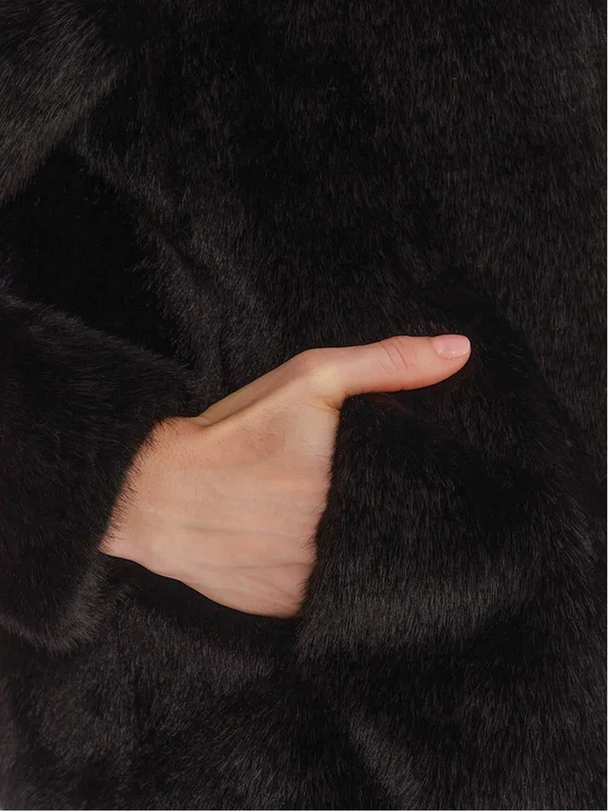 GUESS Pelliccia Donna LUNA FAUX FUR JACKET W5BL64 W3920 JBLK Jet Black A996