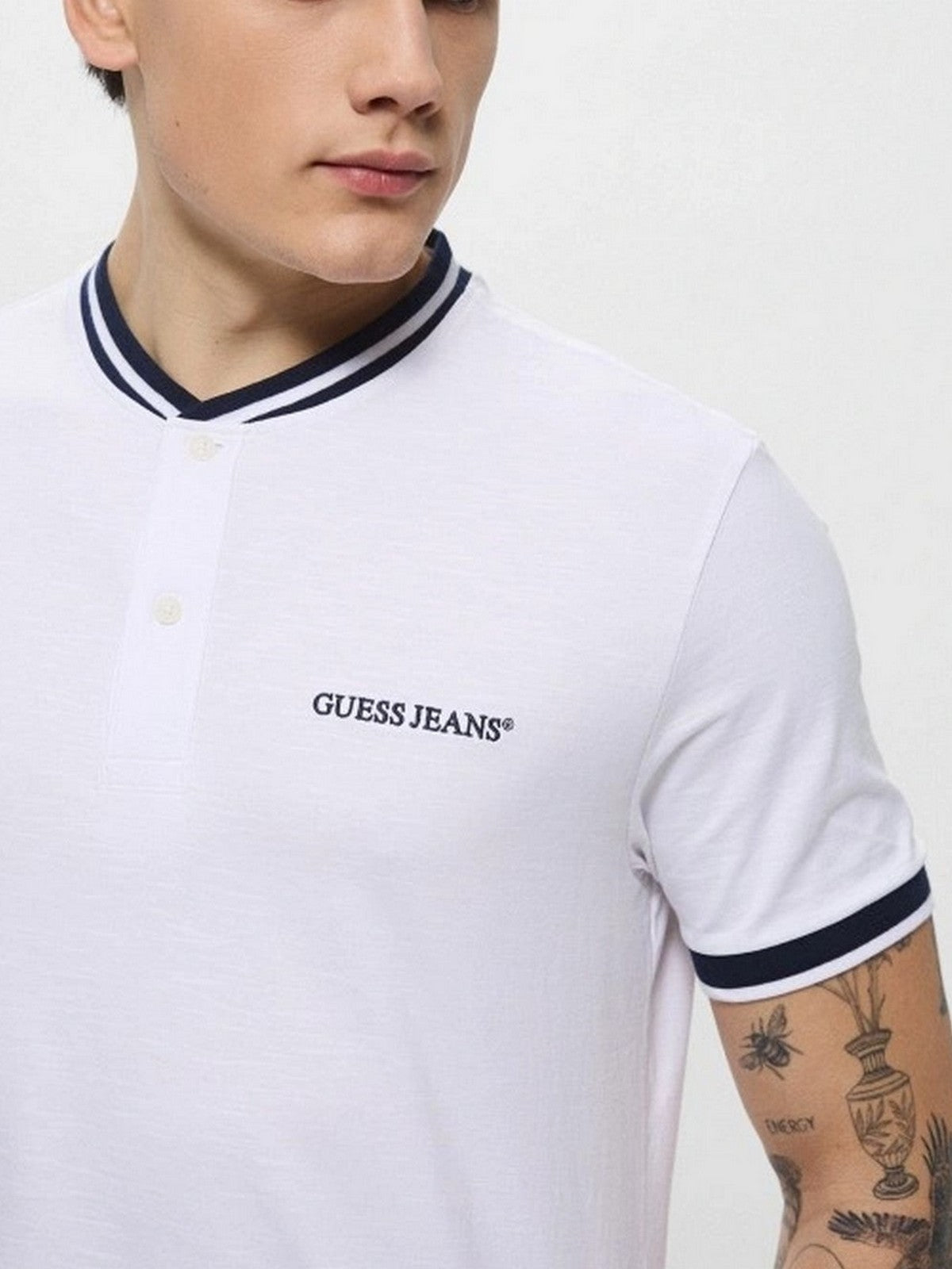 GUESS T-shirt Uomo GJ SS CN REG  HENLEY TEE M5GP49 KCTV1 G011 PURE WHITE