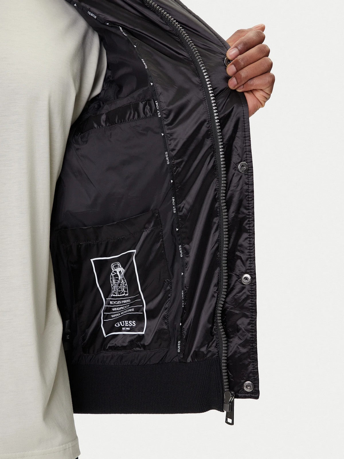 GUESS Giubbino Uomo METALLIZED PUFFA JACKET M5BL2L WGZF2 JBLK Jet Black A996